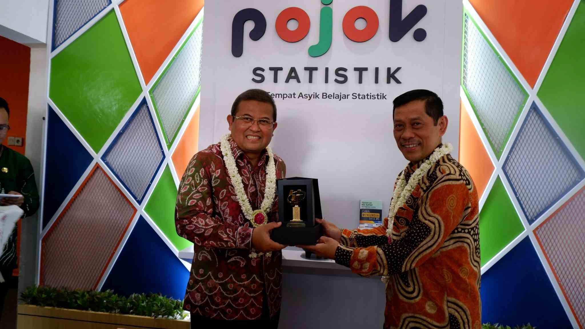 Peresmian Pojok Statistik Universitas Lambung Mangkurat