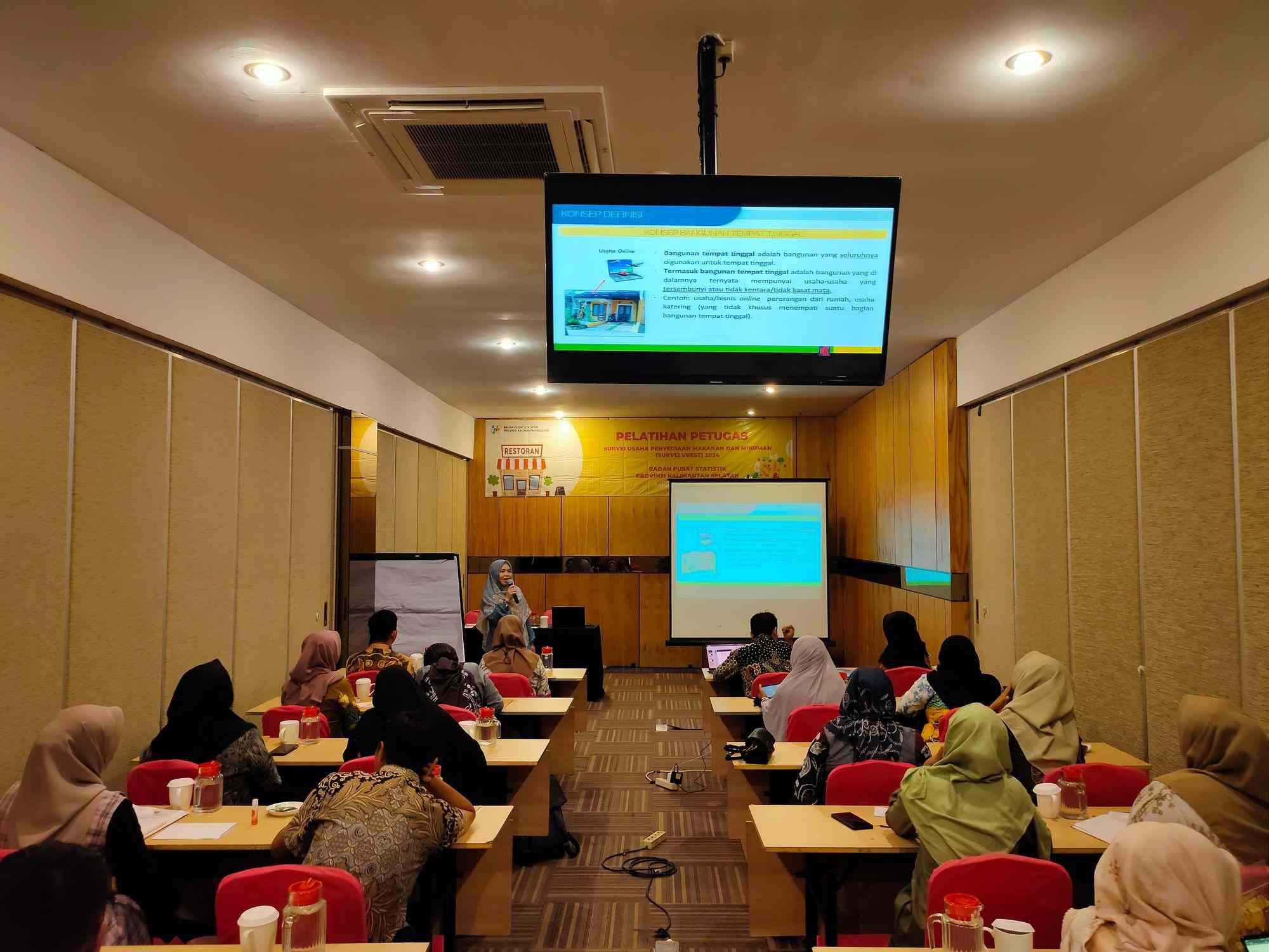 Training for F&B Provider Survey Officer (VREST for MSMEs & Large Businesses) Across SouthKalimantan